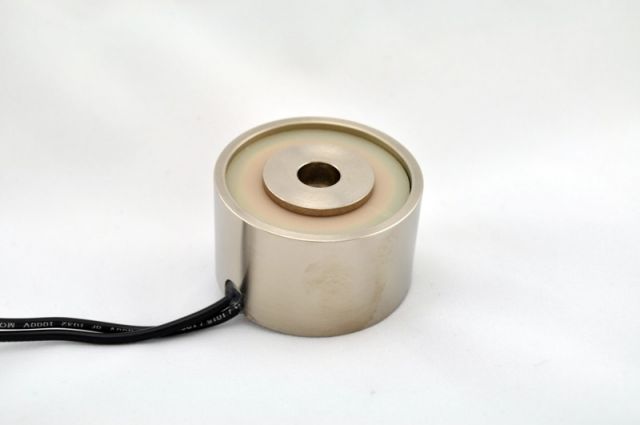 EM200-12-222 - Round Electromagnet 2 inch Dia. 12 volts DC - Holding 140 lbs. image 0