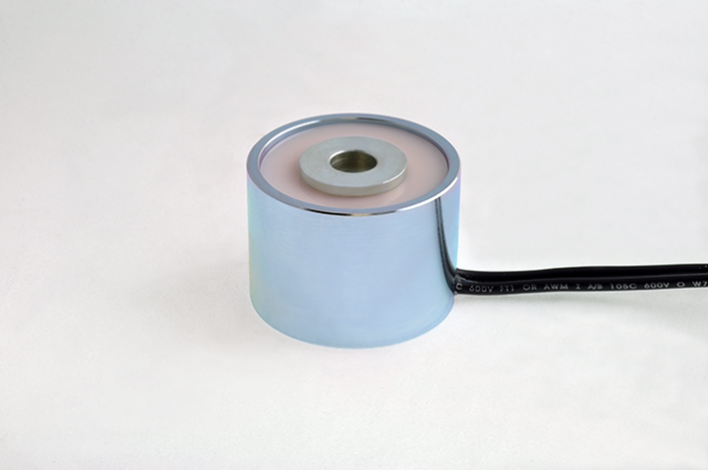 EM175-24-112 - Round Electromagnet 1.75 inch Dia. 24 volts DC - Holding 75 lbs. image 0