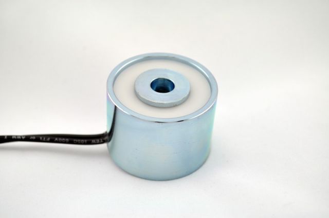 EM175-24ac-122 - Round Electromagnet 1.75 inch Dia. 24 volts AC - Holding 75 lbs. image 0